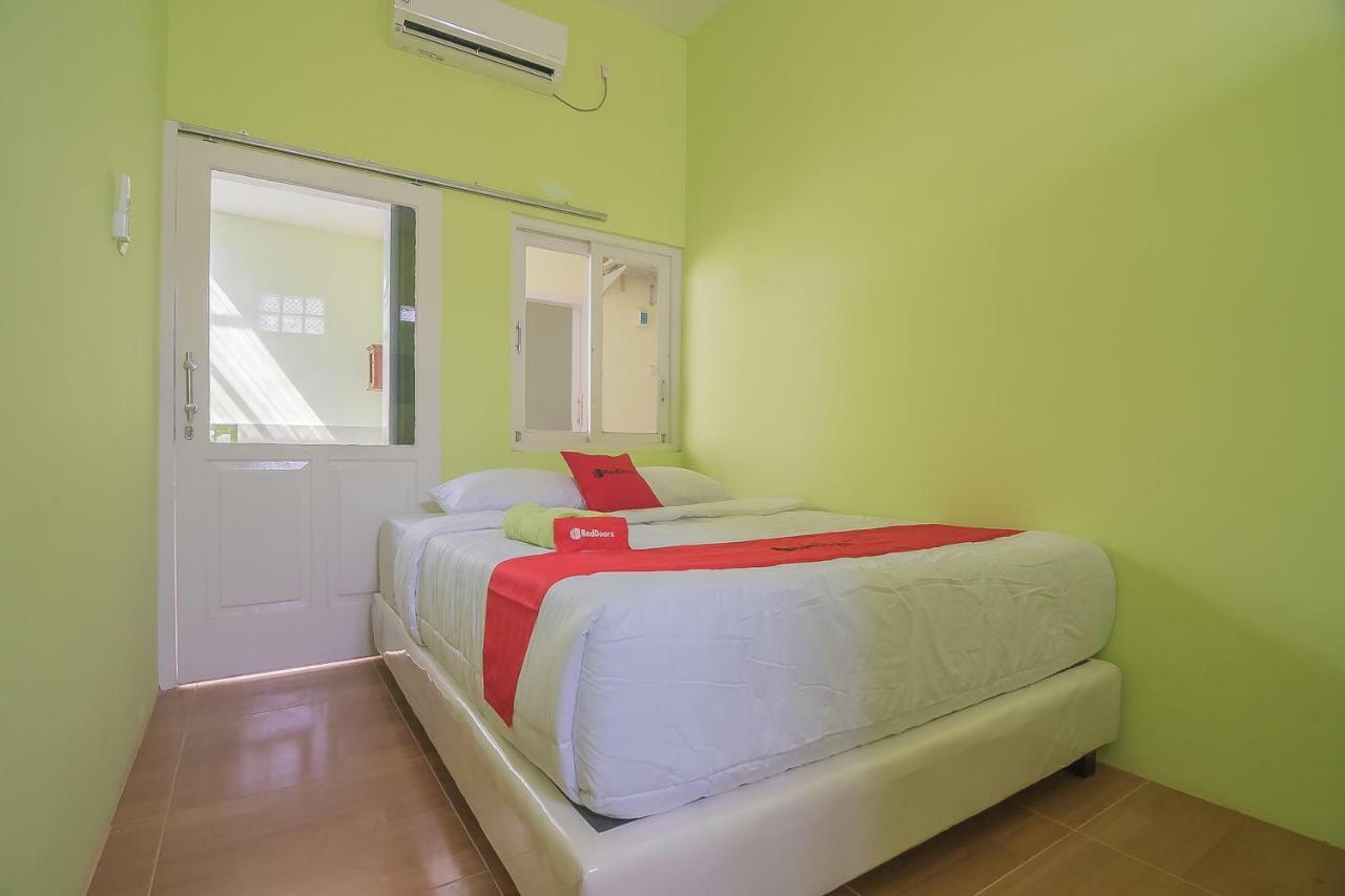 Reddoorz Syariah Near Museum Wisma Karya Subang Extérieur photo
